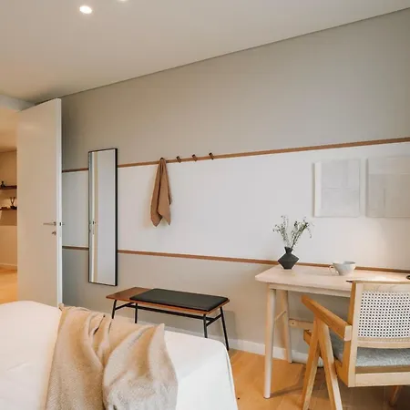 Cascais - 1 Bedroom And Shared Pool In Campolide Apartament Lizbona