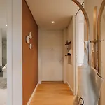Cascais - 1 Bedroom And Shared Pool In Campolide リスボン
