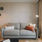 Apartamento Cascais - 1 Bedroom And Shared Pool In Campolide