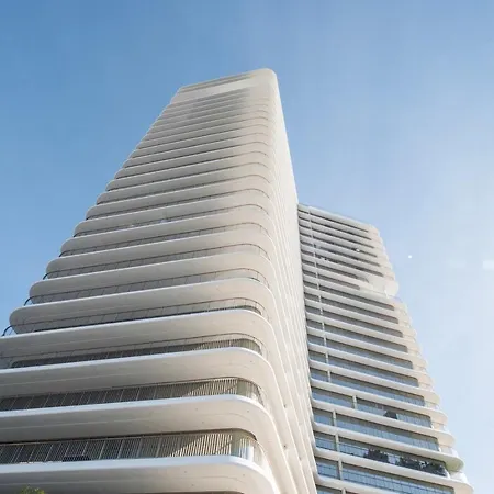 Cascais - 1 Bedroom And Shared Pool In Campolide Apartament