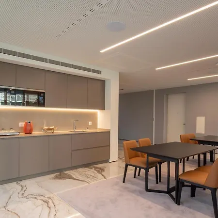 Cascais - 1 Bedroom And Shared Pool In Campolide アパート リスボン