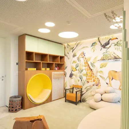 Cascais - 1 Bedroom And Shared Pool In Campolide * リスボン