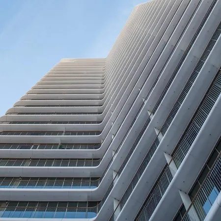 アパート Cascais - 1 Bedroom And Shared Pool In Campolide リスボン