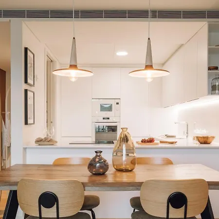 Cascais - 1 Bedroom And Shared Pool In Campolide リスボン