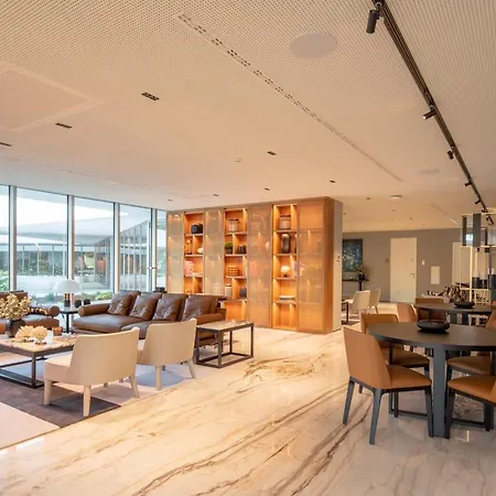 Cascais - 1 Bedroom And Shared Pool In Campolide *